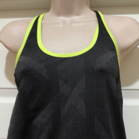 Avia Athletic Tank Size S - Picture 2 of 5